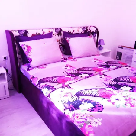 Minismart Rainbow Garden&jacuzzi *