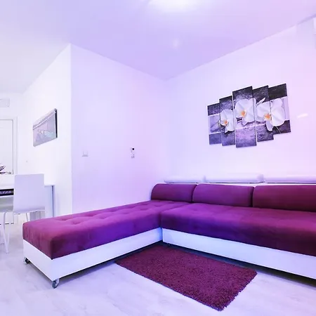Minismart Rainbow Garden&jacuzzi Hotel de apartamente Balcic
