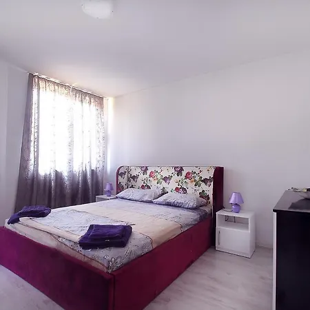 Minismart Rainbow Garden&jacuzzi Hotel de apartamente