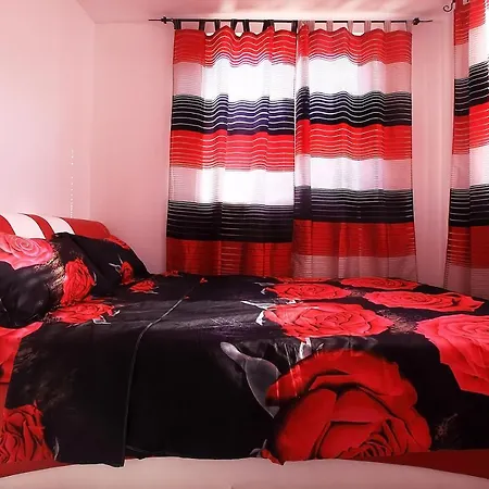 Minismart Rainbow Garden&jacuzzi Hotel de apartamente *