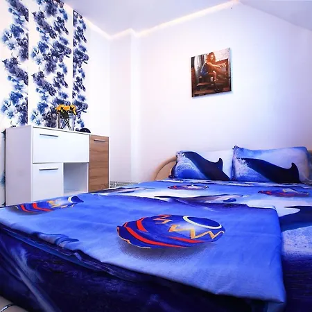 Minismart Rainbow Garden&jacuzzi Hotel de apartamente