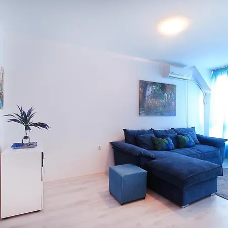 Minismart Rainbow Garden&jacuzzi Hotel de apartamente Balcic